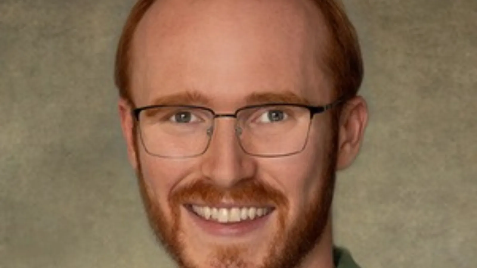 Morgan Ross headshot