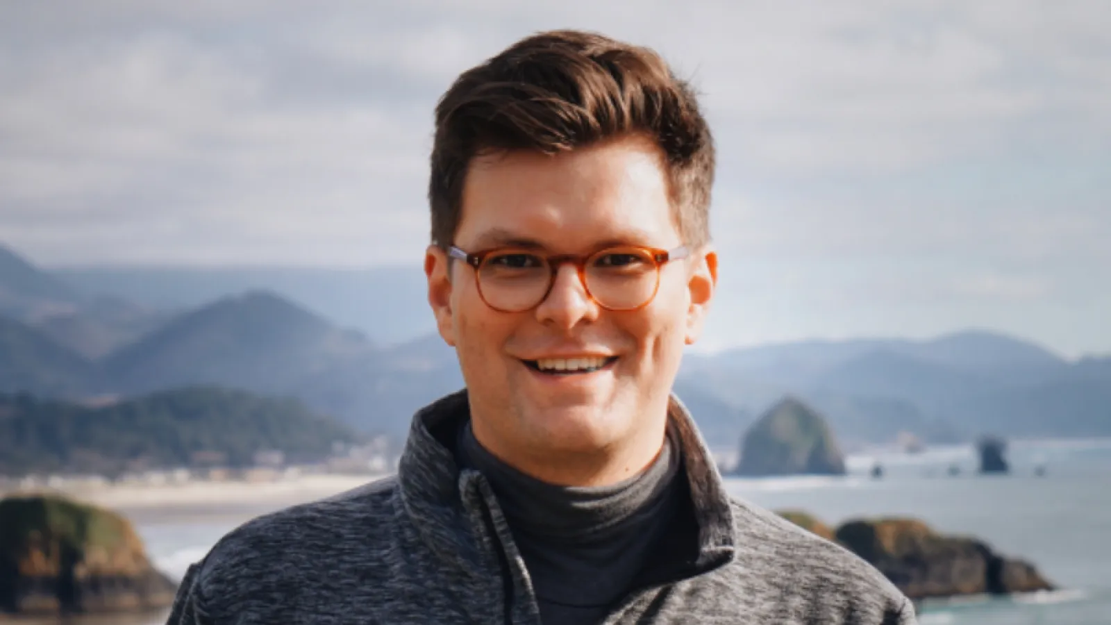 Dominik Stecuła Headshot