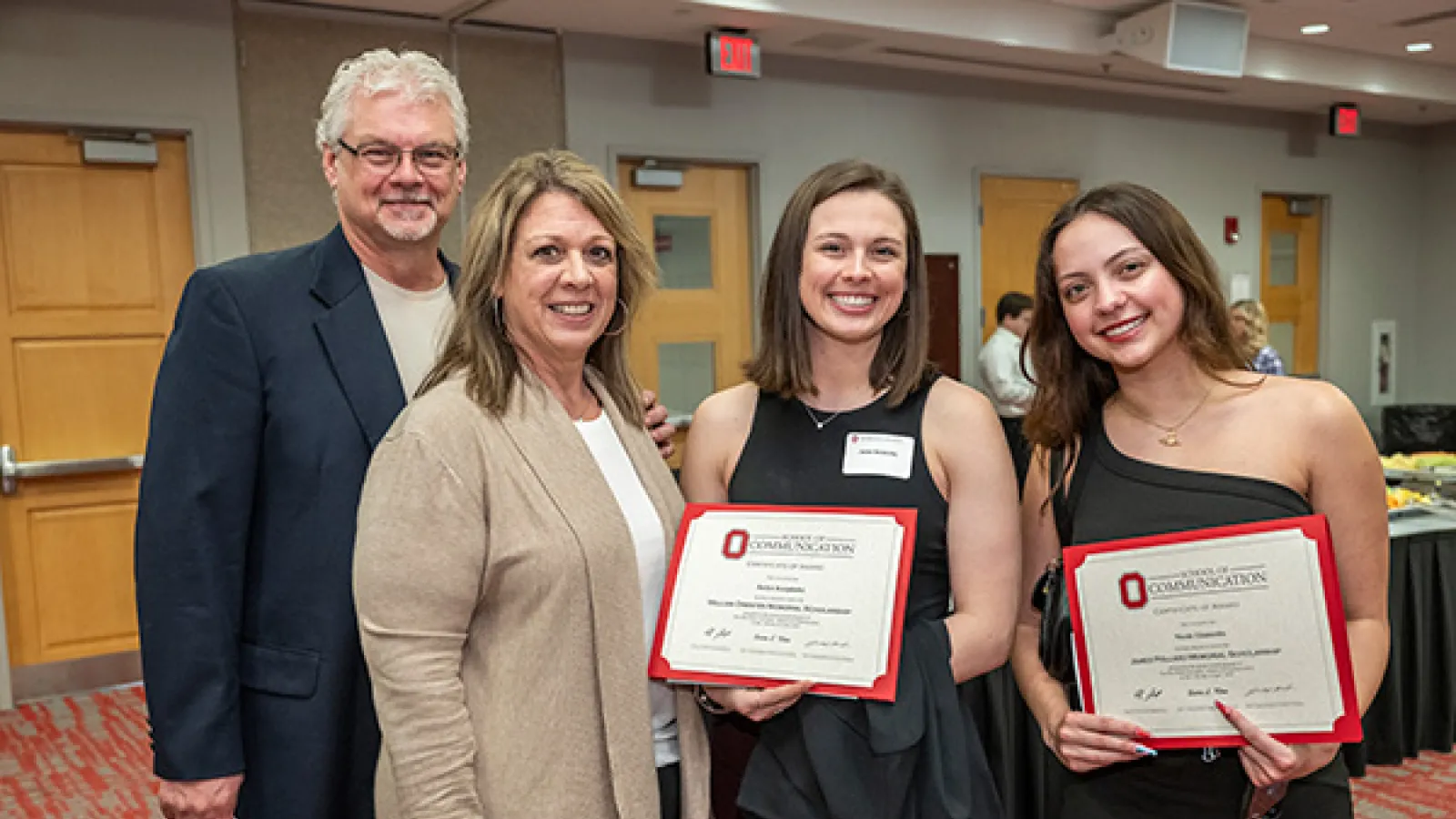 Karpinsky & Gianetta Receive Awards at Comm Banquet