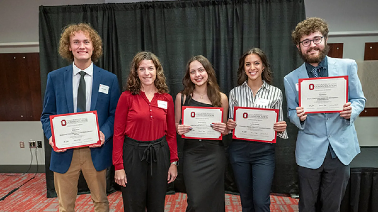 PRSSA Members Receive Awards at School Banquet 