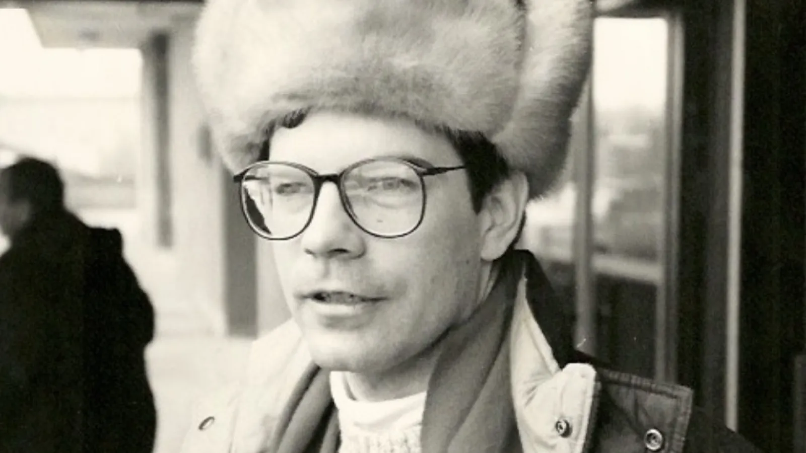 Trimble wearing a Russian-style hat