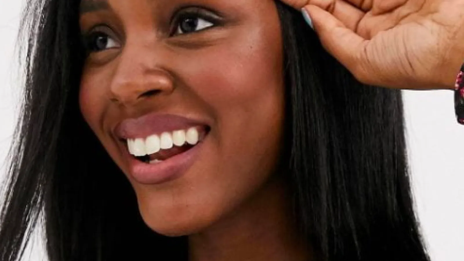 Naomi Baker Headshot