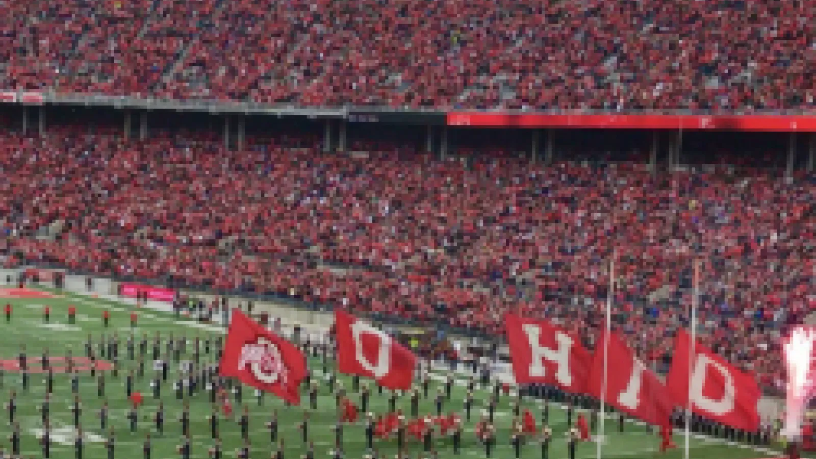 Buckeyes take the field at Ohio Stadium 