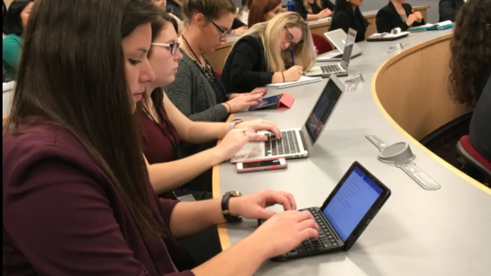 Journalism students political simulation 