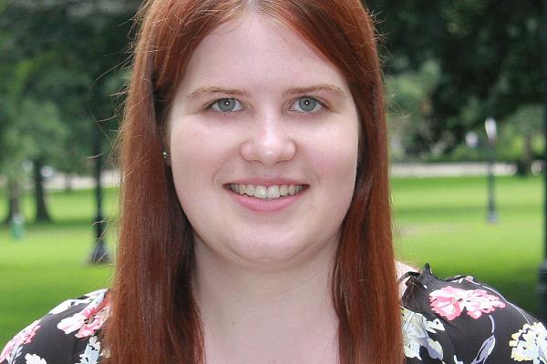 SoC Peer Advisor Sarah Hearon Peer Advisor Sarah Hearon