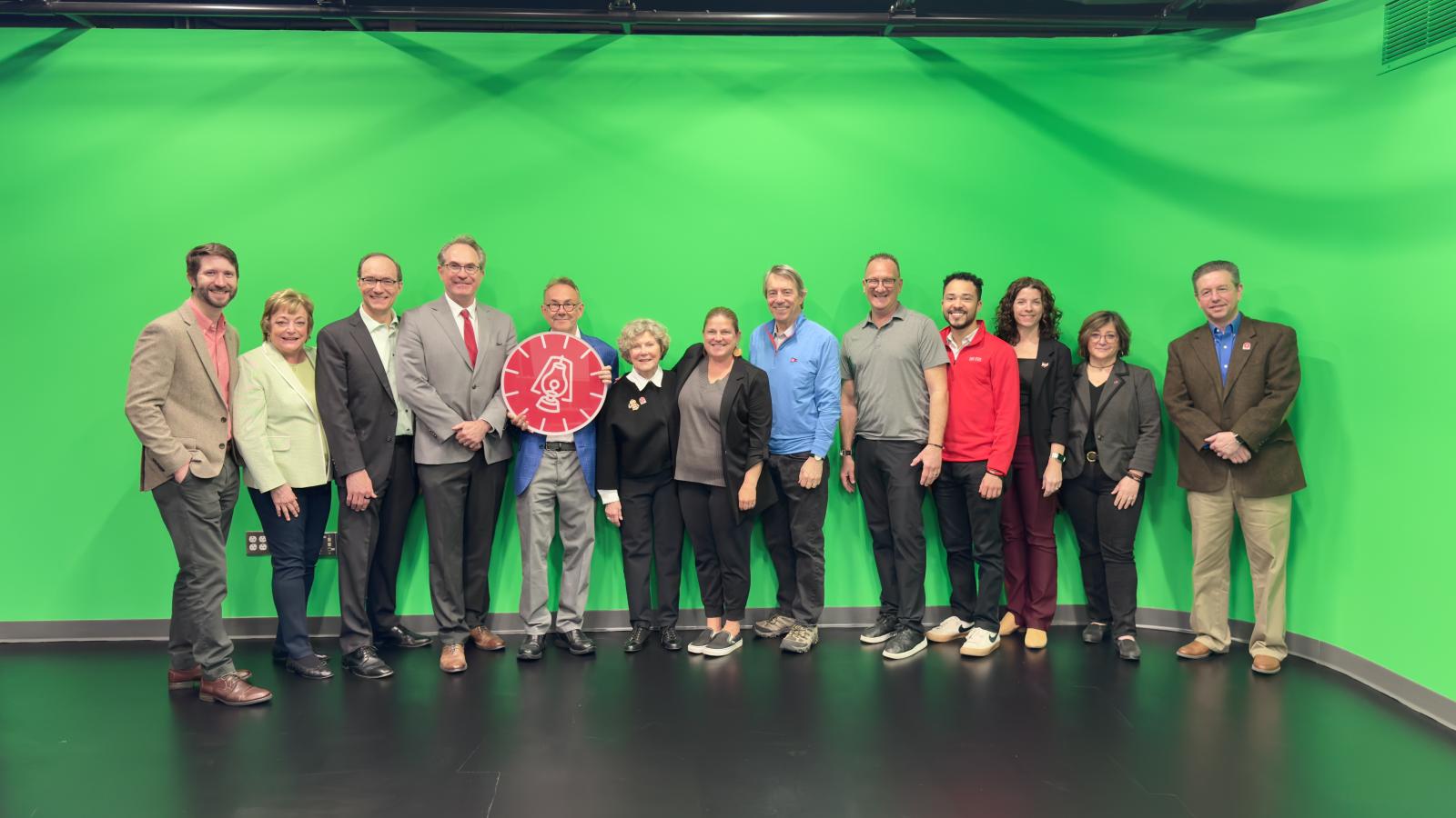 Advancement Board visits Lantern newsroom