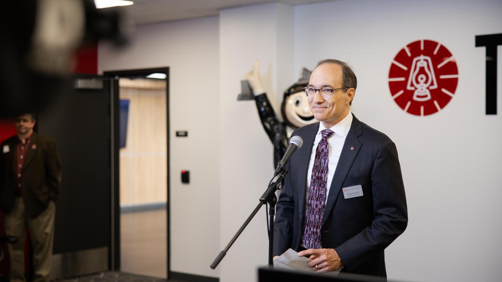 School of Comm Director Kelly Garrett speaks at Lantern dedication